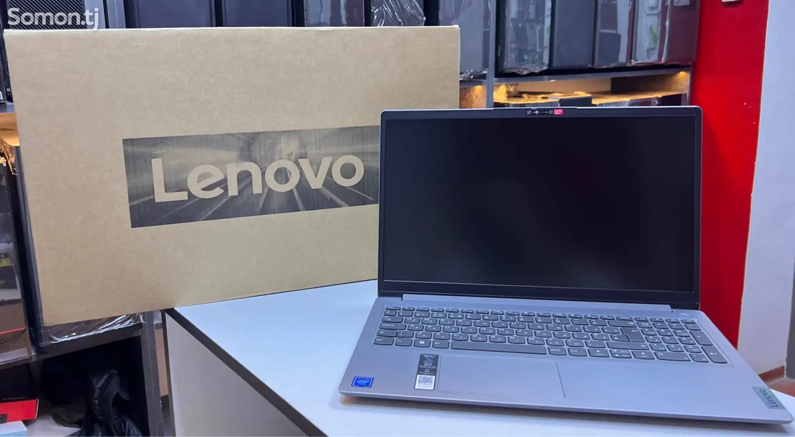 Ноутбук Lenovo Celeron 4GB 256GB-1