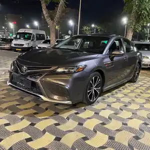 Toyota Camry, 2020