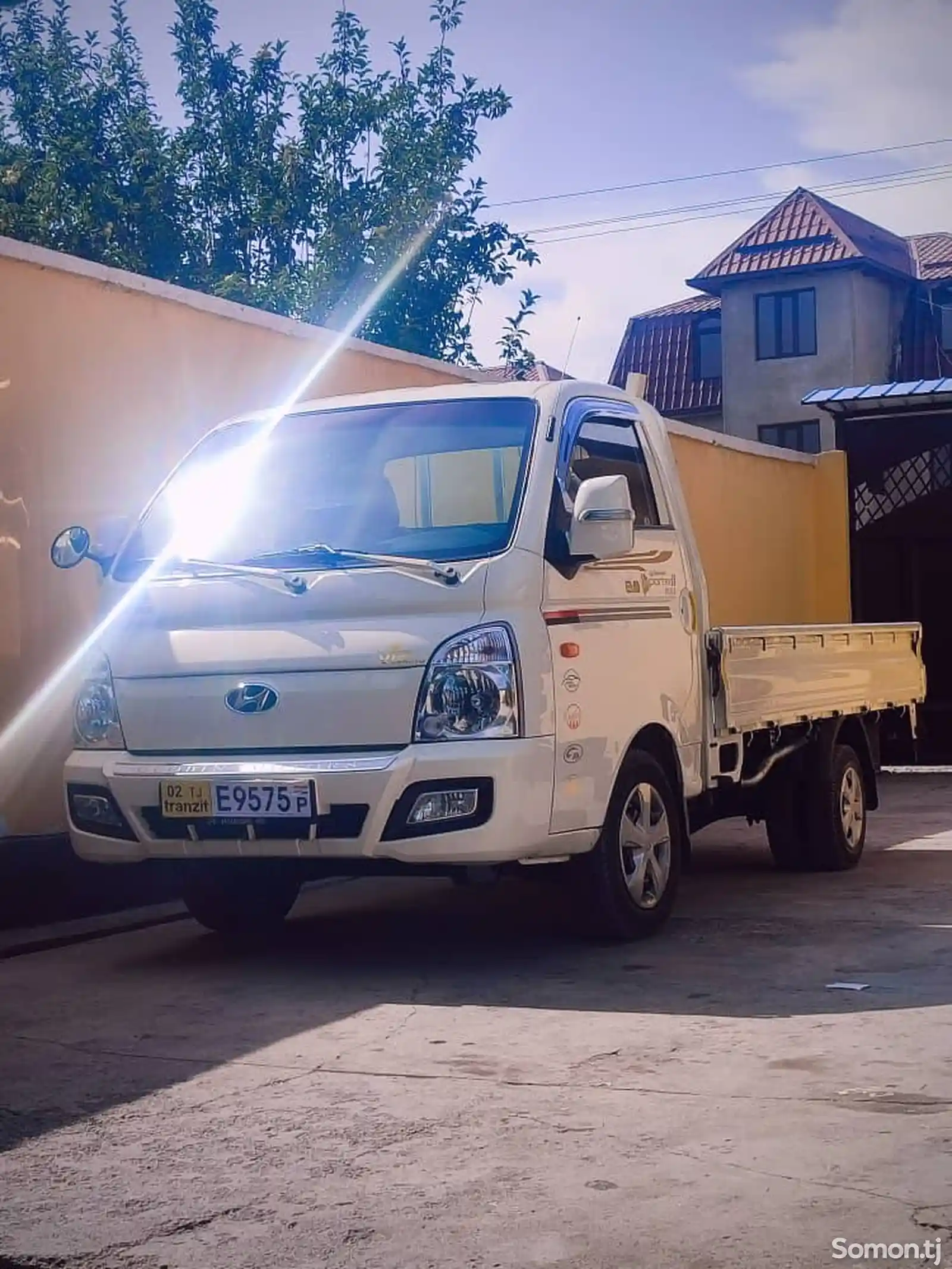 Бортовой автомобиль Hyundai Porter,2016-3