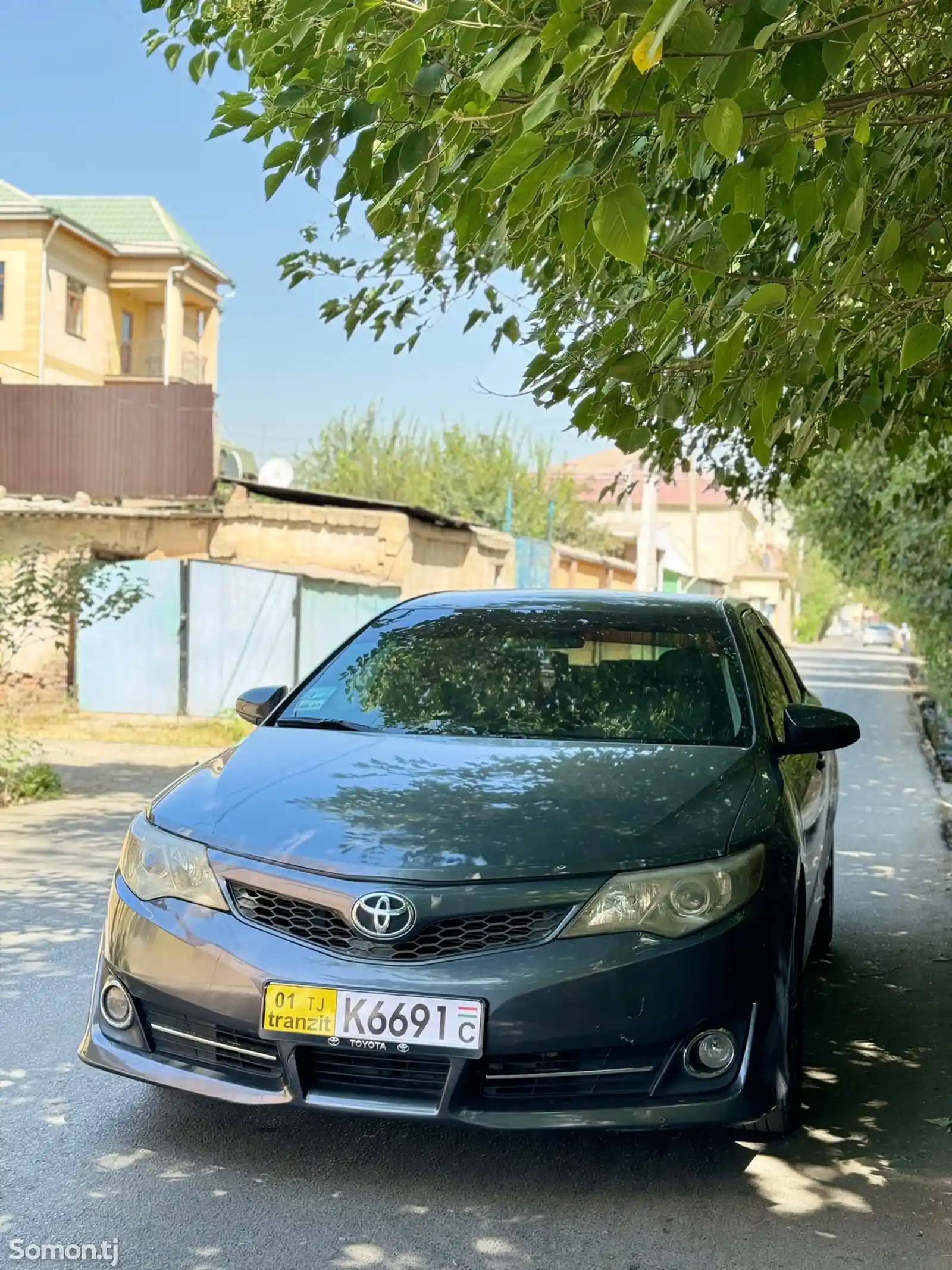 Toyota Camry, 2013-1