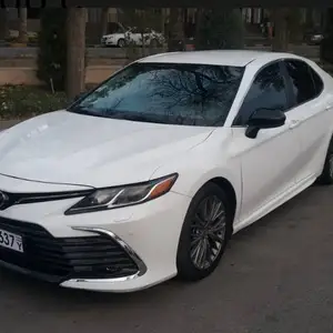 Toyota Camry, 2021