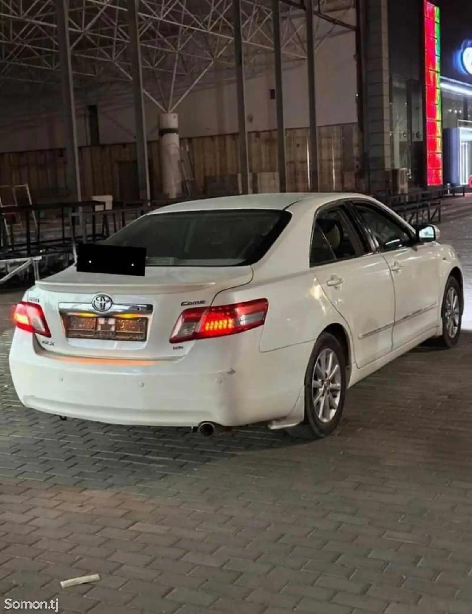 Toyota Camry, 2010-4