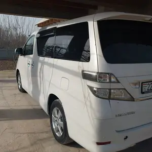 Toyota Vellfire, 2010