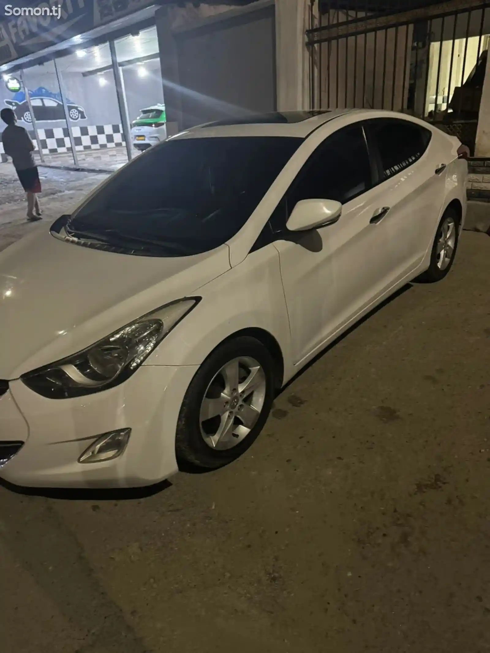 Hyundai Elantra, 2011-1