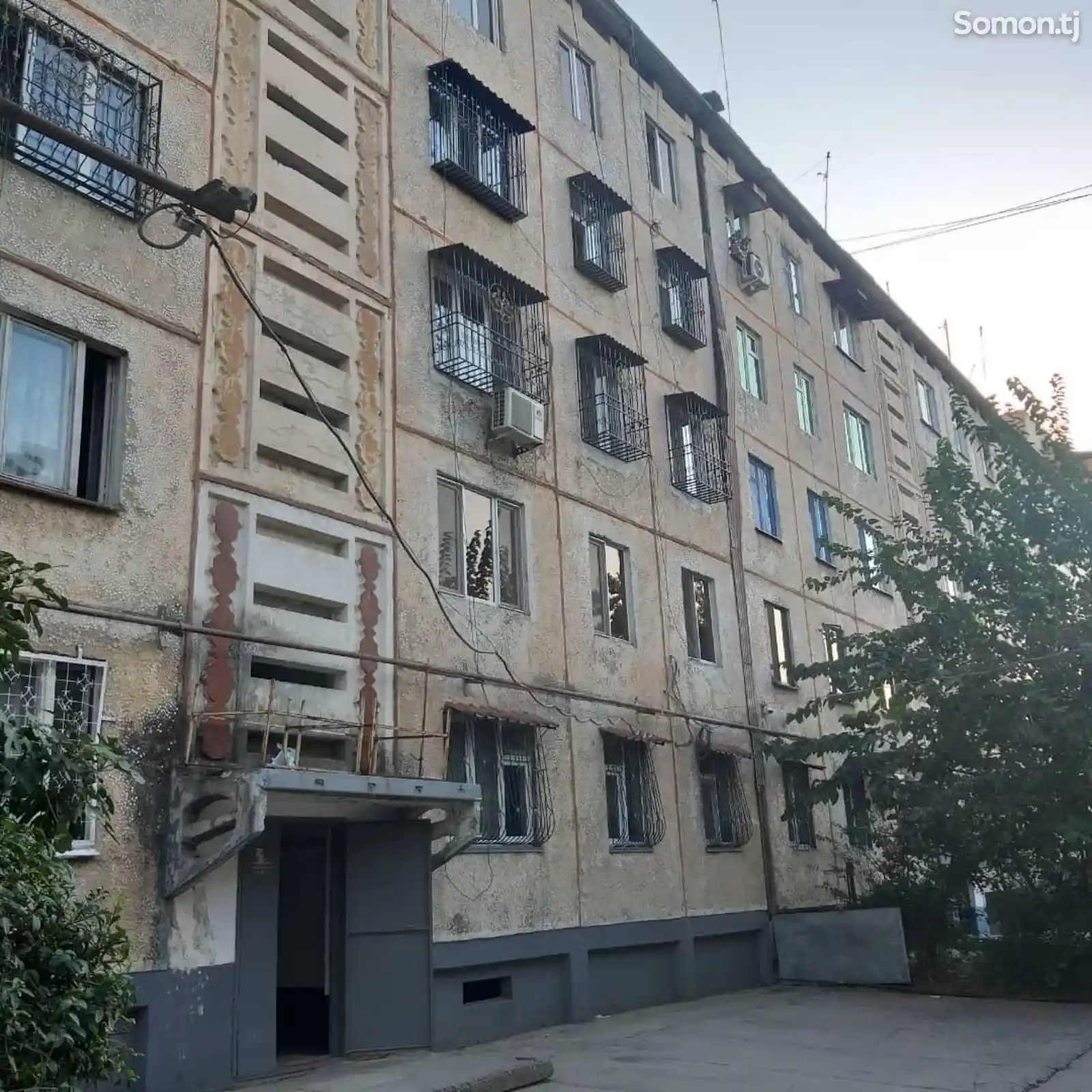 4-комн. квартира, 3 этаж, 101м², 104 мкр-1