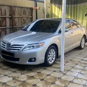 Toyota Camry, 2010