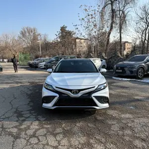 Toyota Camry, 2019