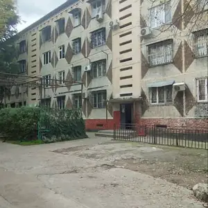 4-комн. квартира, 3 этаж, 80 м², 101 мкр