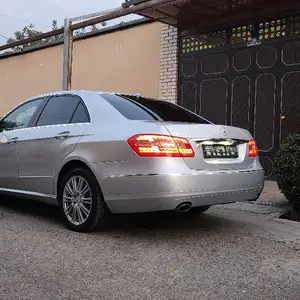 Mercedes-Benz E class, 2010