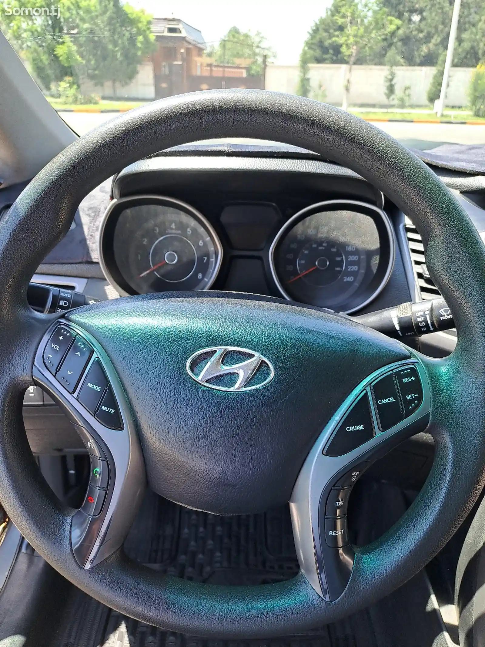 Hyundai Elantra, 2016-15
