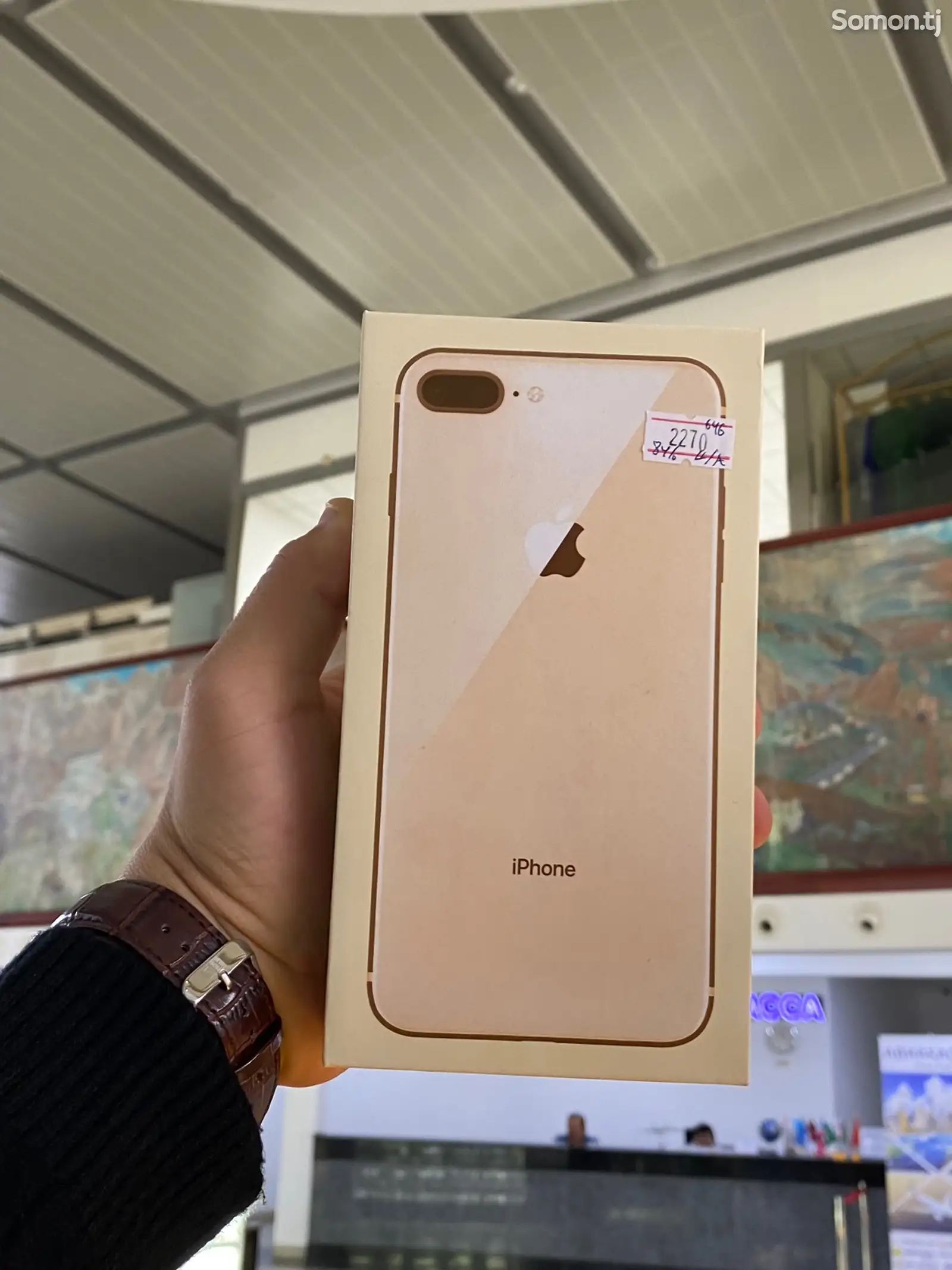 Apple iPhone 8 plus, 64 gb, Gold-1