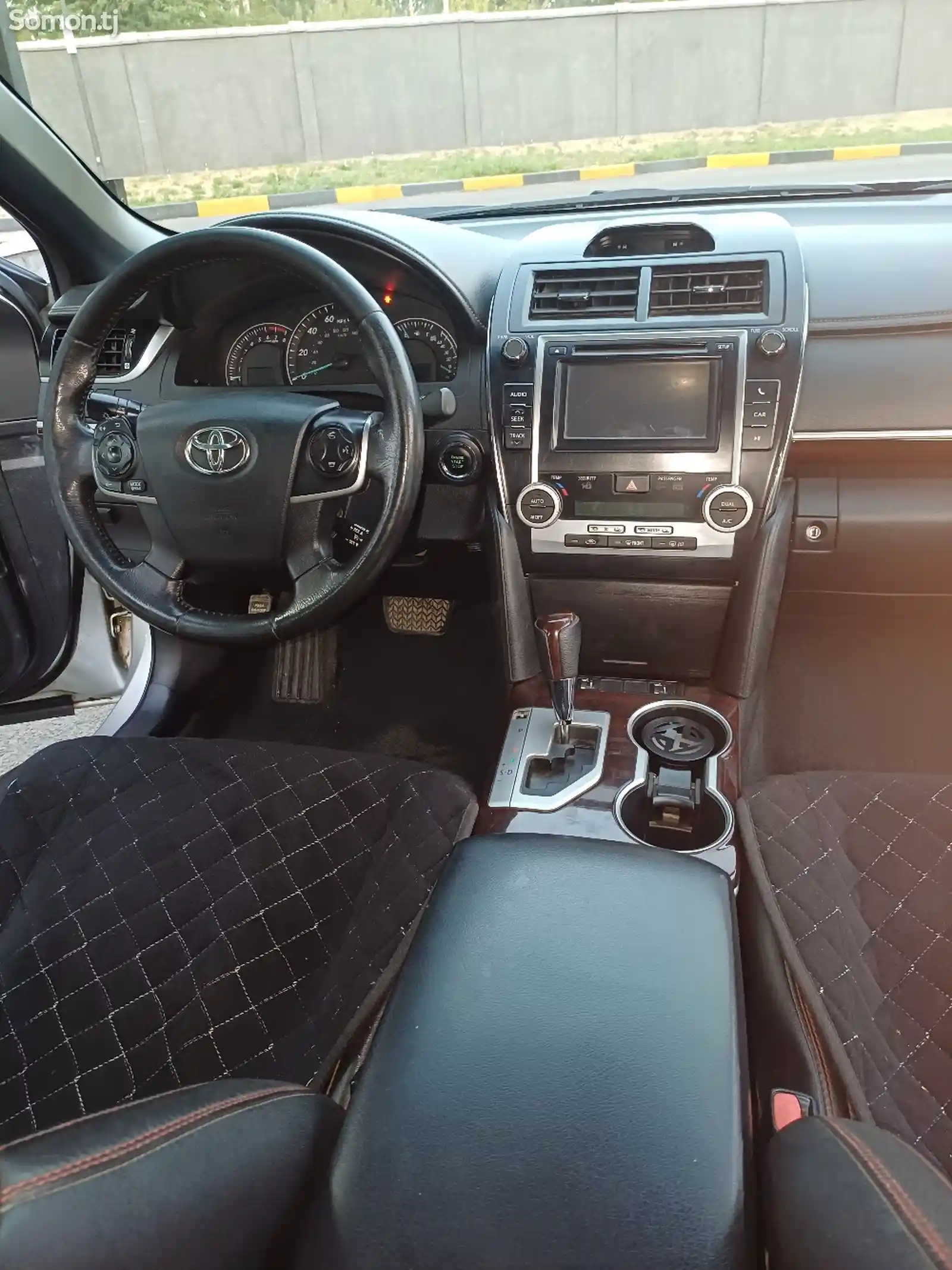 Toyota Camry, 2013-7