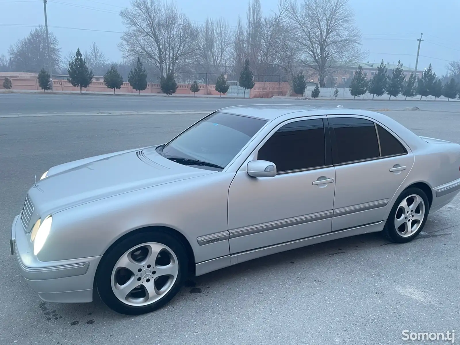 Mercedes-Benz E class, 2001-1