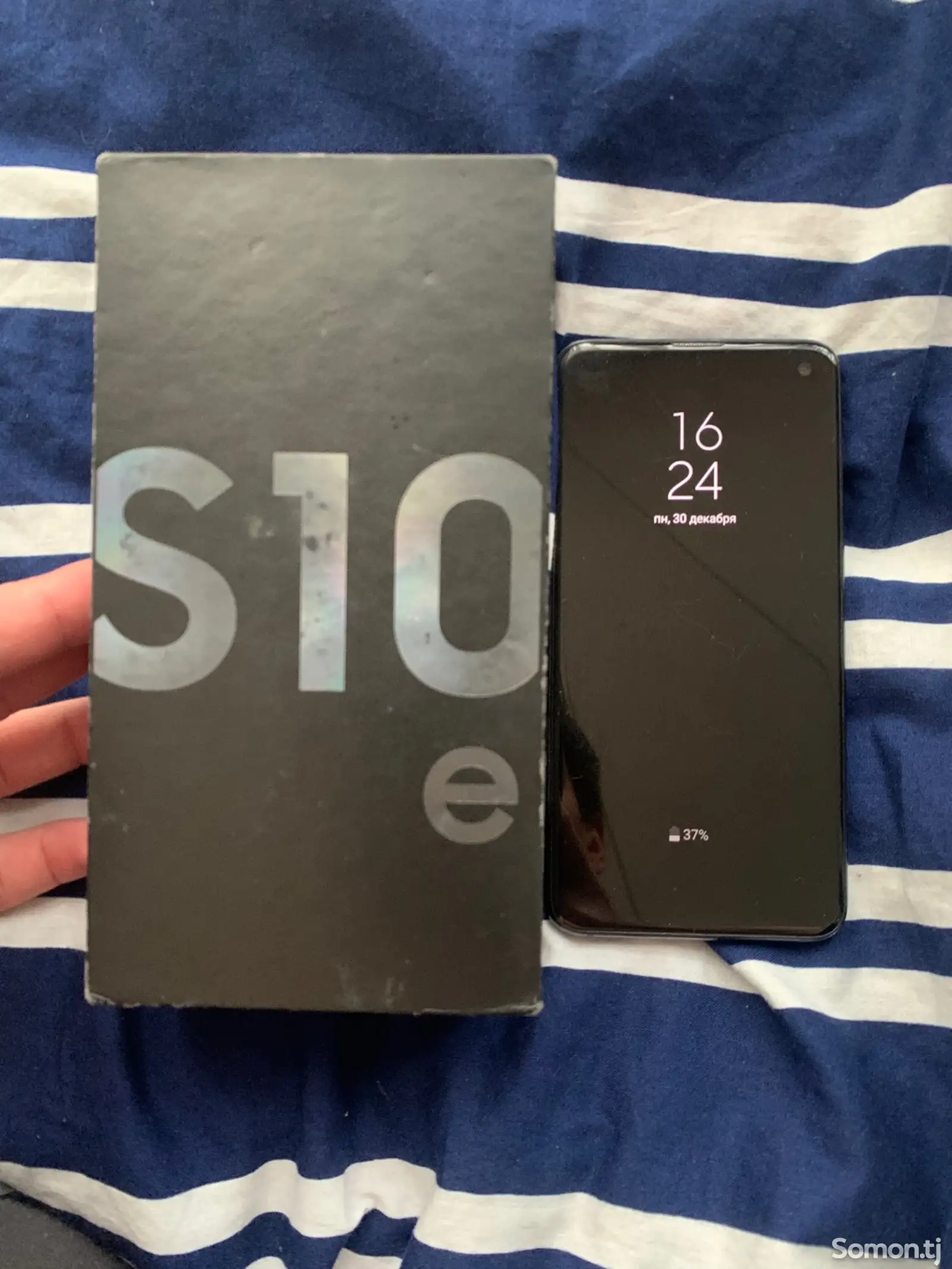 Samsung Galaxy S10e-1