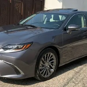 Lexus ES series, 2015