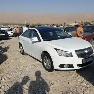 Chevrolet Cruze, 2010