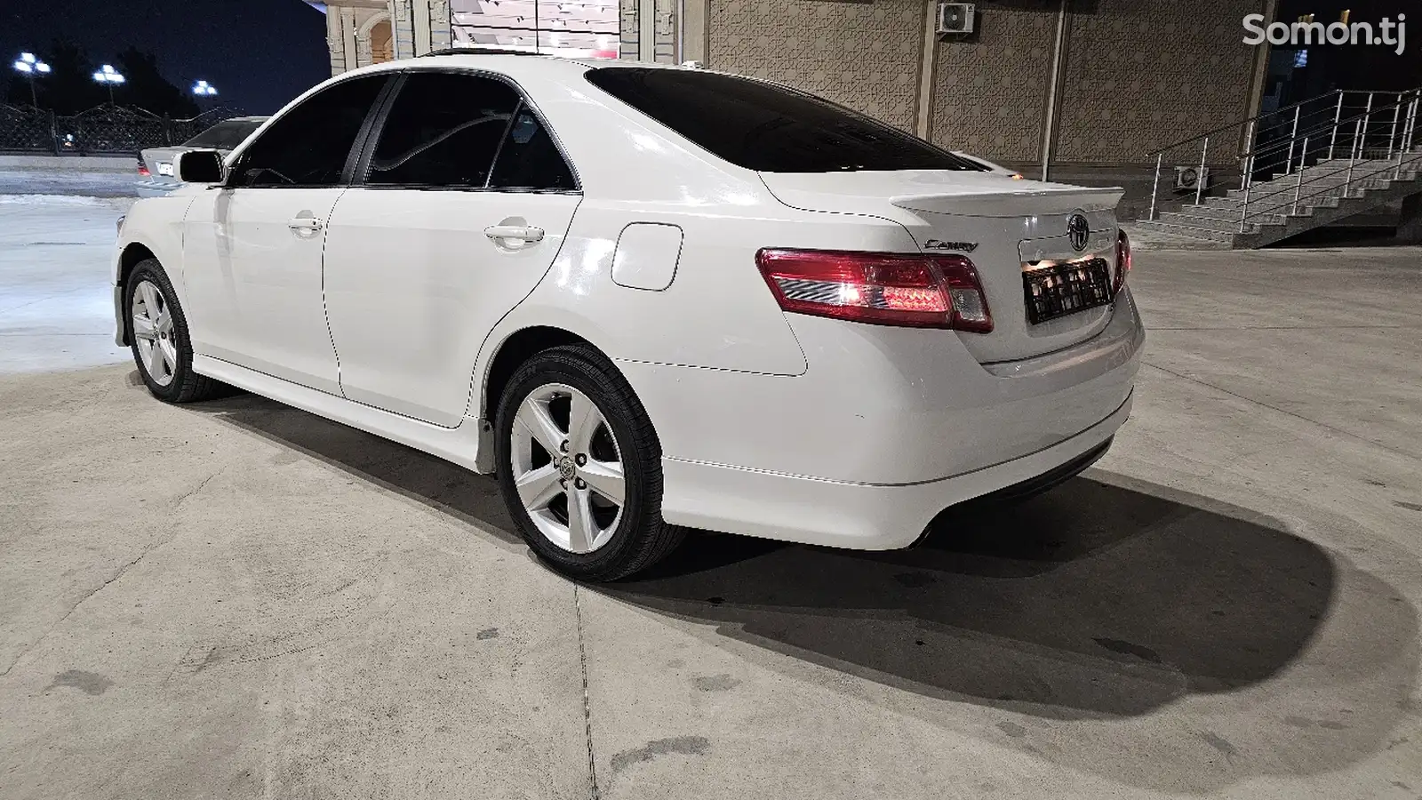 Toyota Camry, 2010-1