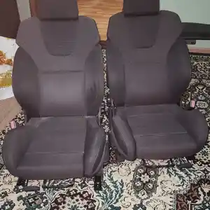 Передние сидения от Opel opc