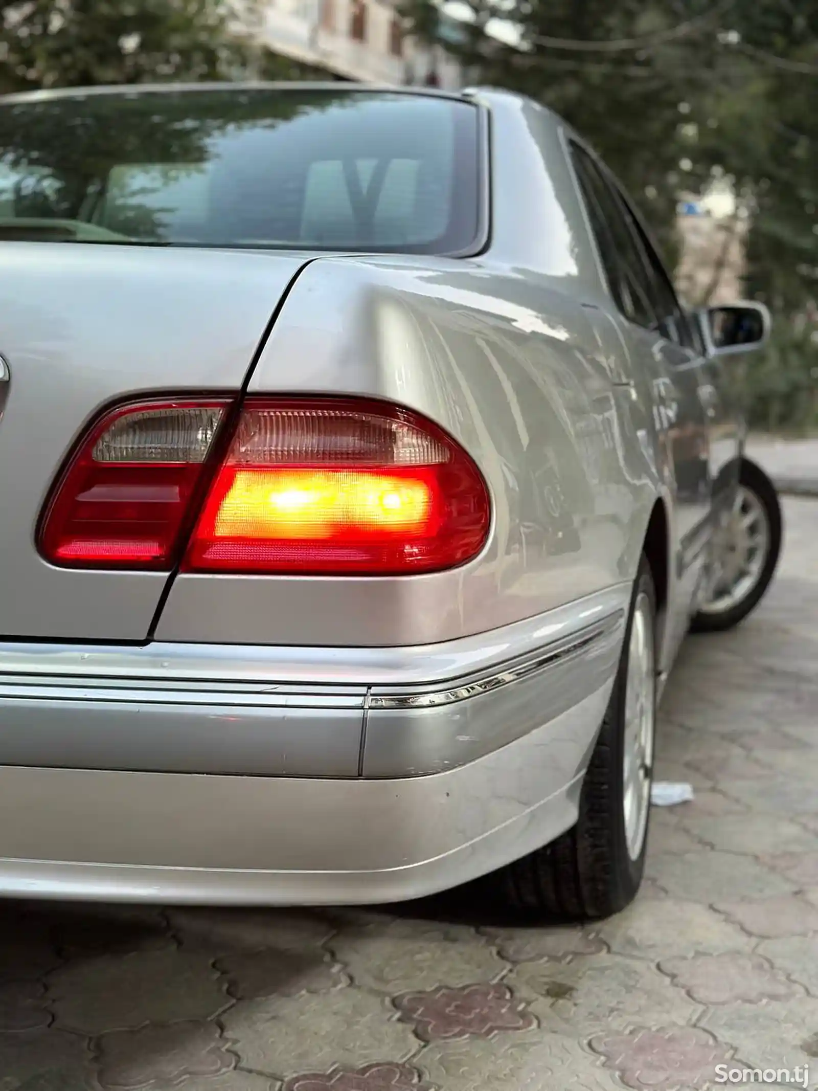 Mercedes-Benz E class, 2001-3