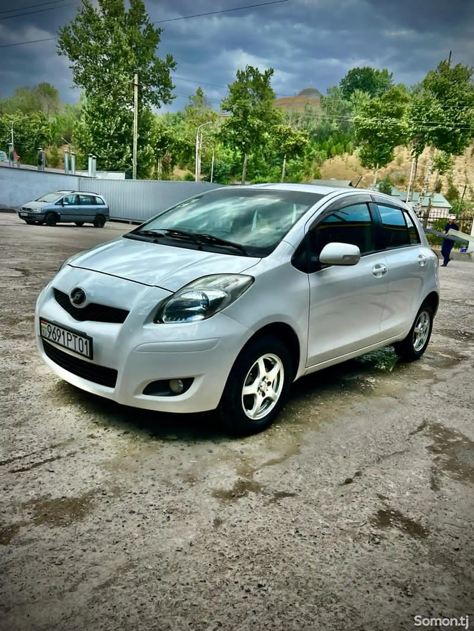 Toyota Vitz, 2009-1