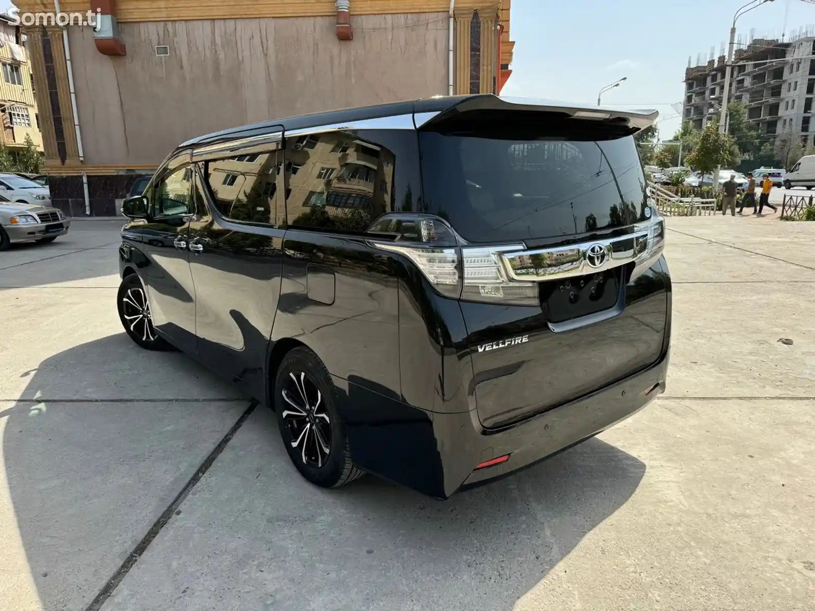 Toyota Vellfire, 2015-7