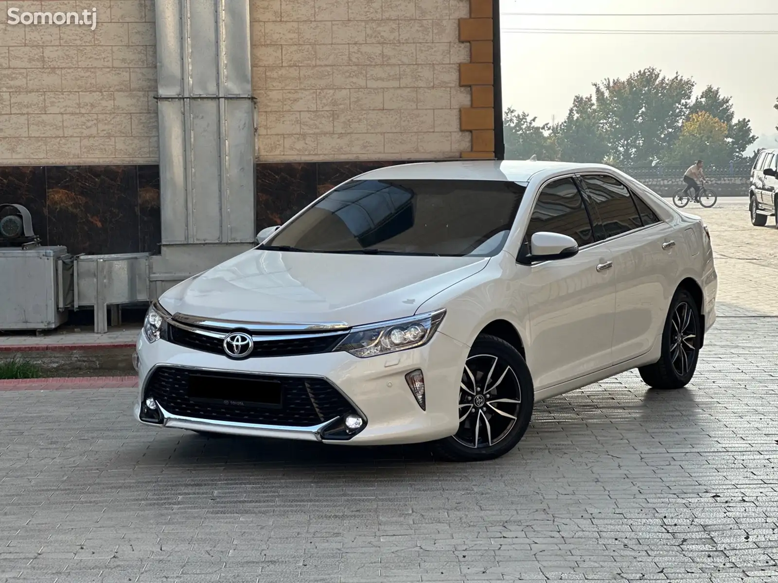 Toyota Camry, 2017-1