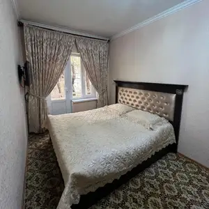 3-комн. квартира, 3 этаж, 70 м², 92 мкр