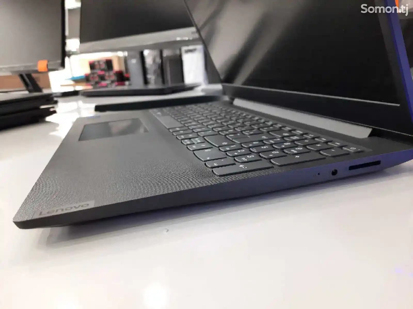 Ноутбук Lenovo celeron 4/1TB-3