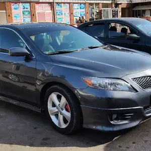 Toyota Camry, 2011