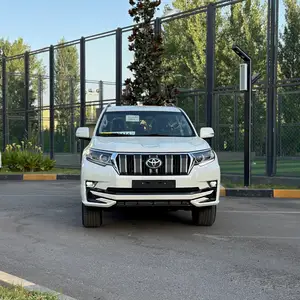 Toyota Land Cruiser Prado, 2023