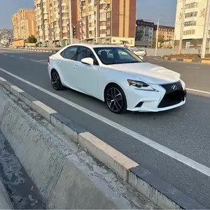 Lexus IS series, 2015