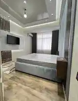 2-комн. квартира, 10 этаж, 65м², Сомони-6