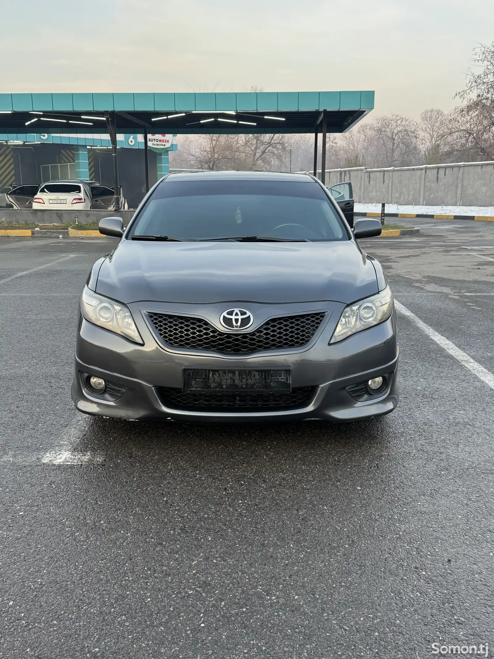 Toyota Camry, 2010-1