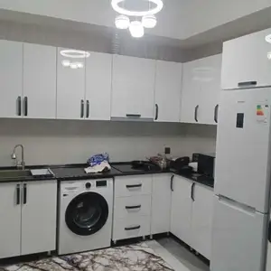 2-комн. квартира, 10 этаж, 50м², Шохмансур