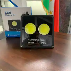 Светодиодный светильник 100 W ip65