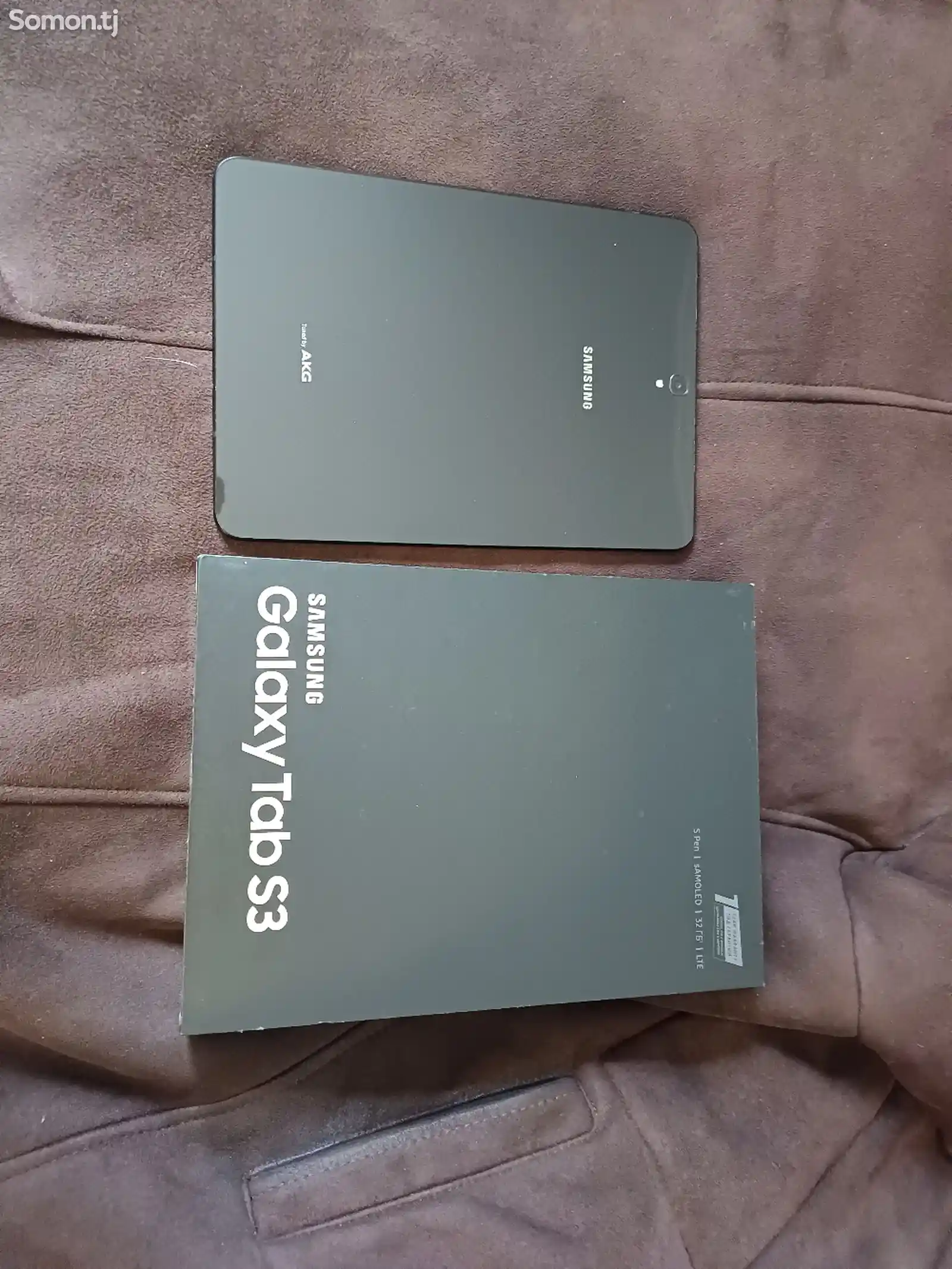 Планшет Samsung Galaxy Tab S3-7