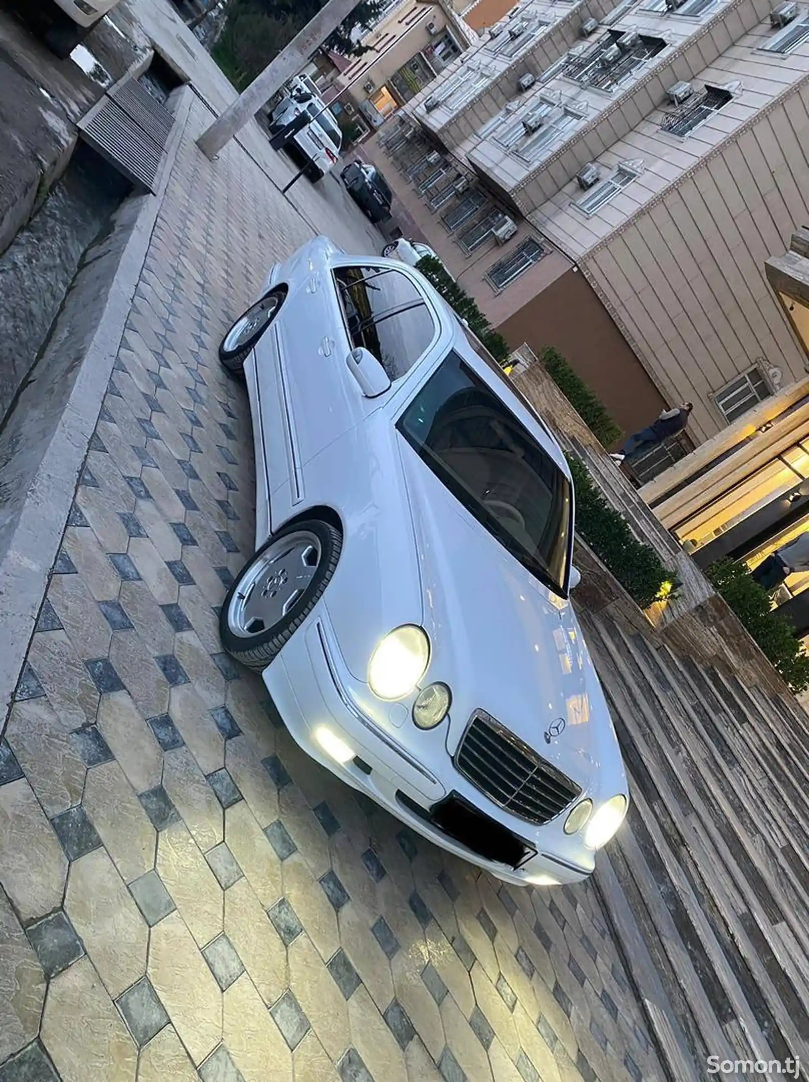 Mercedes-Benz E class, 2000-3