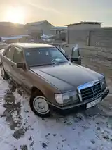 Mercedes-Benz W124, 1989-10