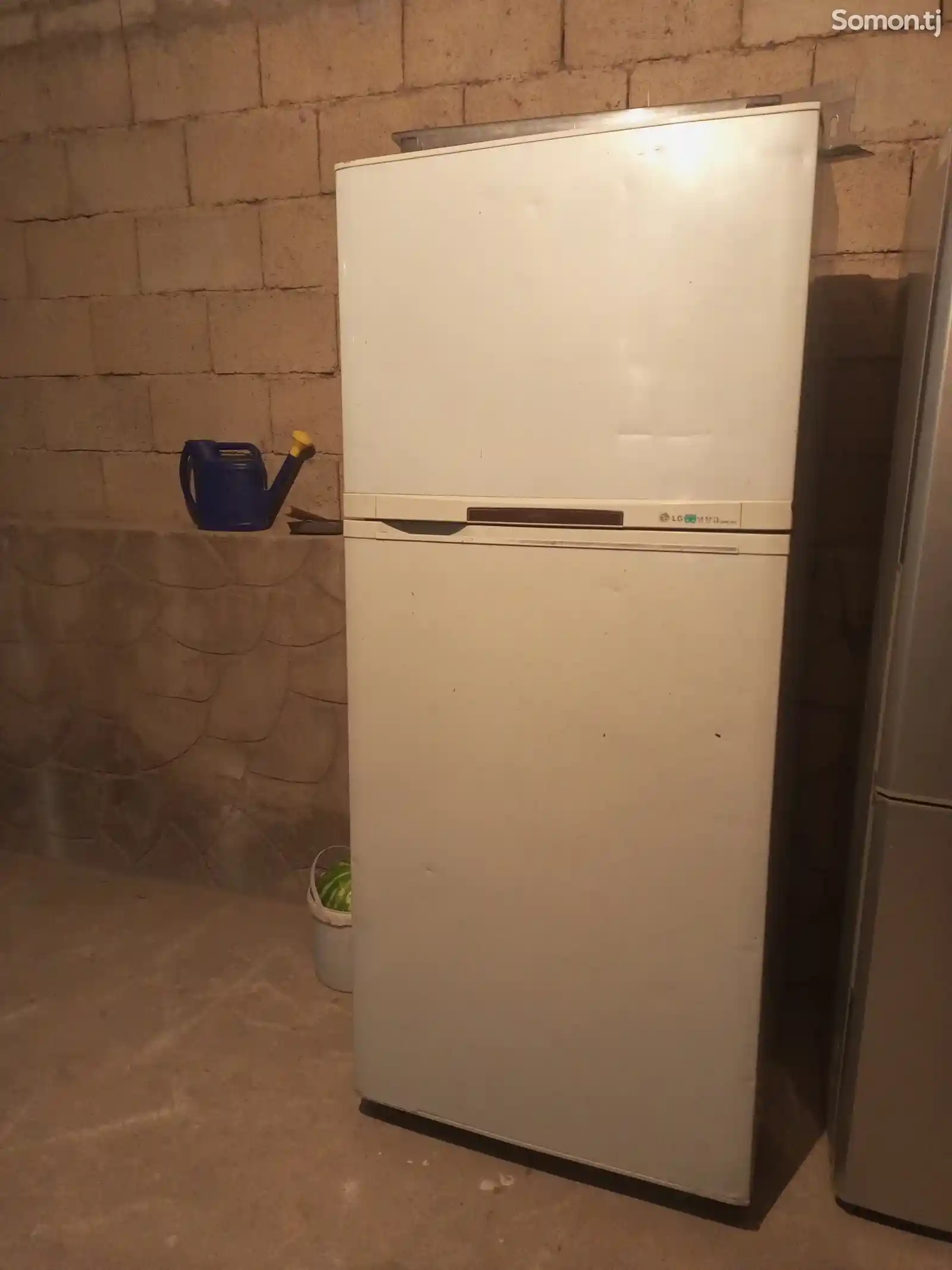 Холодильник-8