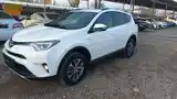 Toyota RAV 4, 2017-2