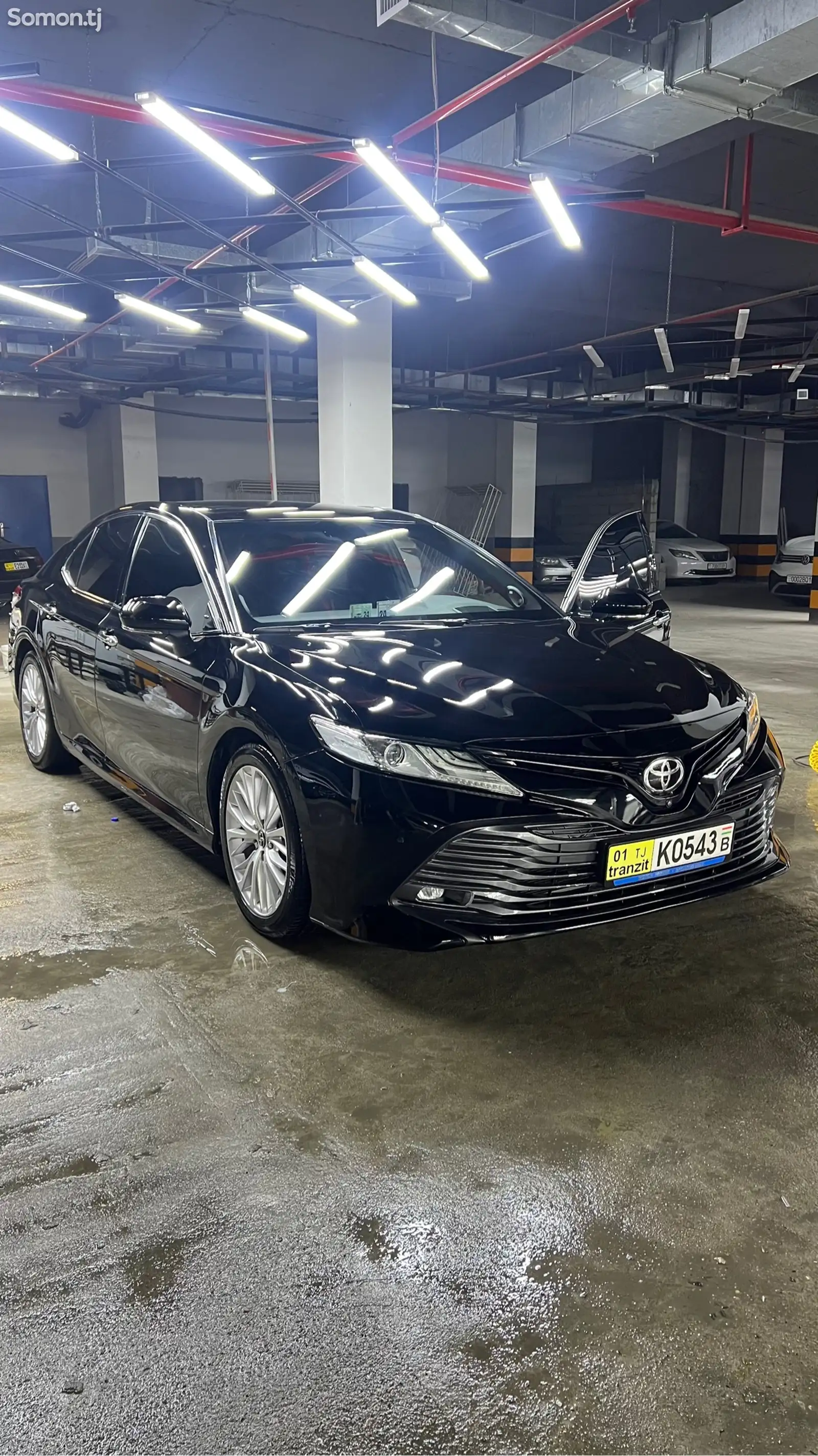 Toyota Camry, 2018-1