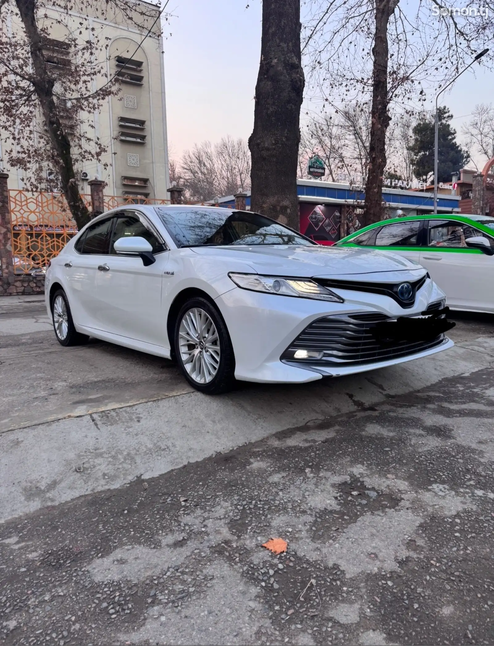 Toyota Camry, 2017-1