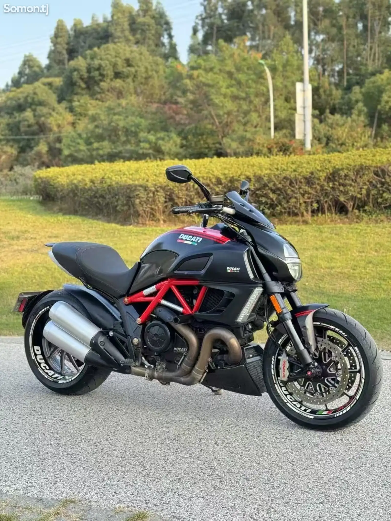 Мотоцикл Ducati Diavel 1200cc ABS на заказ-1