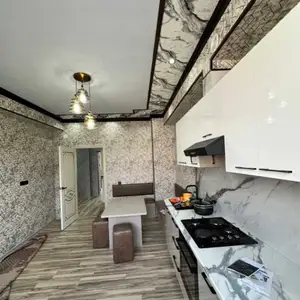 2-комн. квартира, 8 этаж, 95м², 18мкр