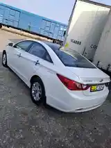 Hyundai Sonata, 2010-6