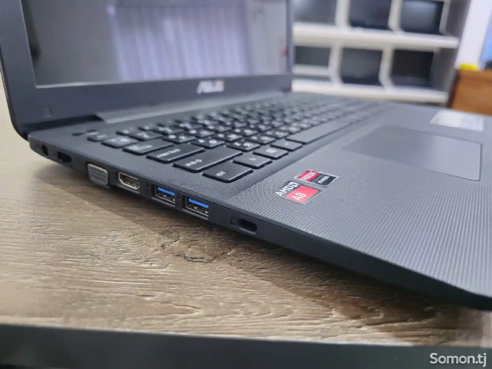 Ноутбук Asus 15.6 AMD A8-7410 / 4GB / 500GB-5