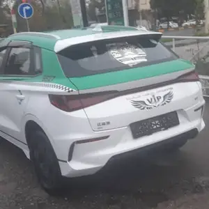 BYD E2, 2023