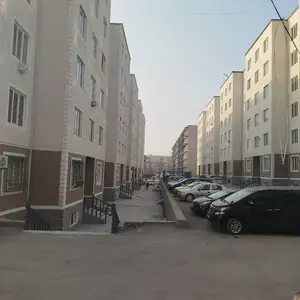 2-комн. квартира, Цокольный этаж, 65 м², 8 мкр