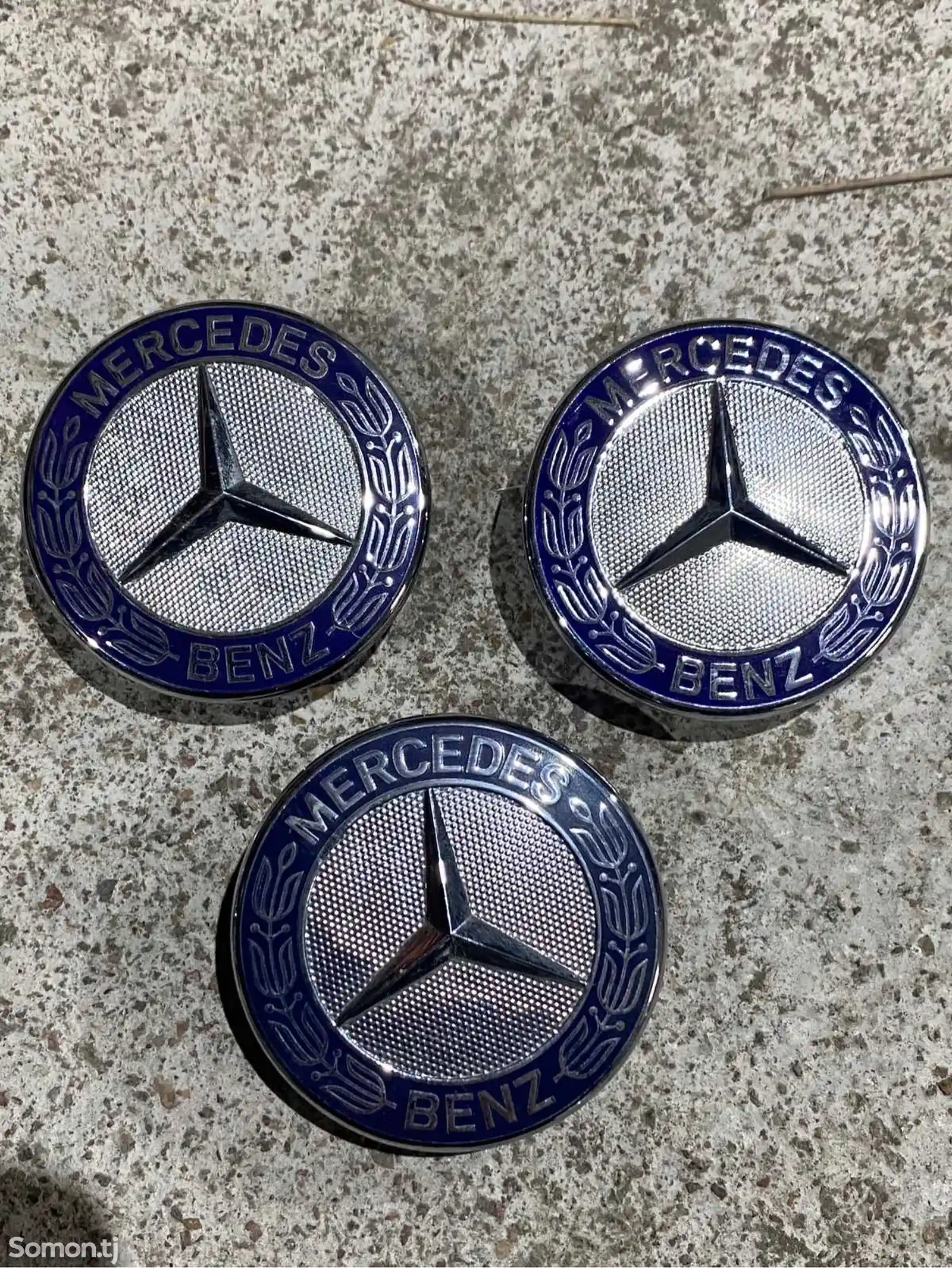Знак для капота от Mercedes-Benz-8