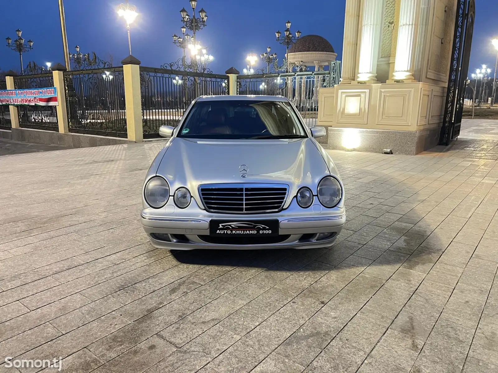 Mercedes-Benz E class, 2000-1